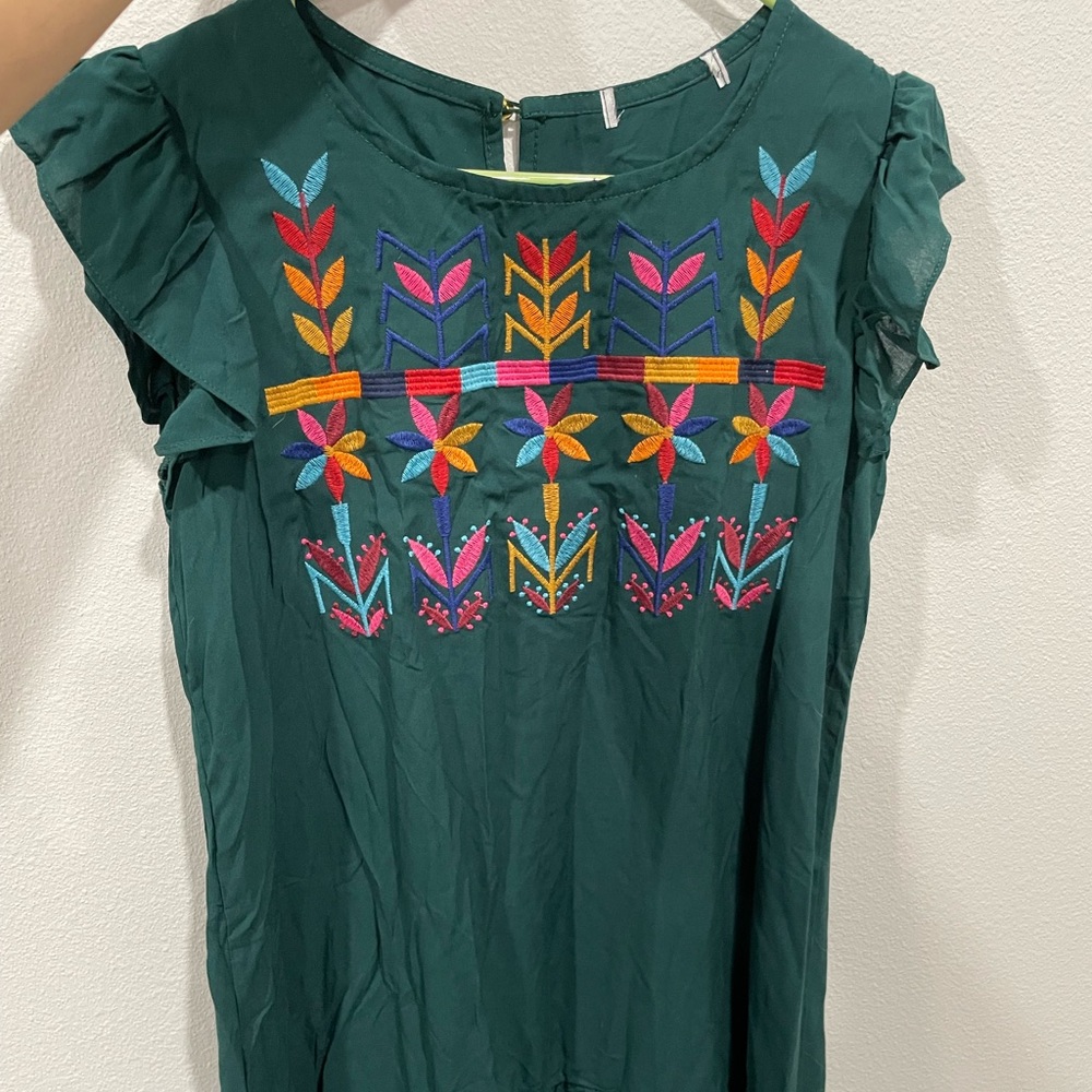 Mexican flowy dress with cropped ruffle sleeves